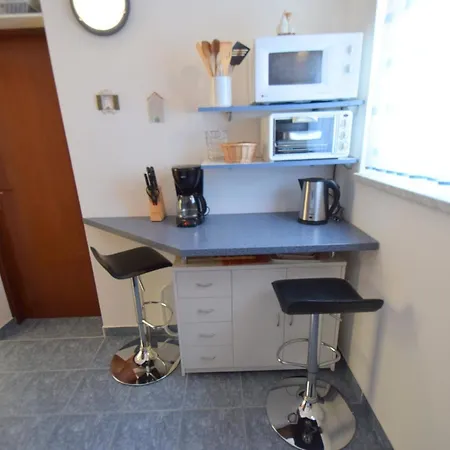 Starman Apartment *